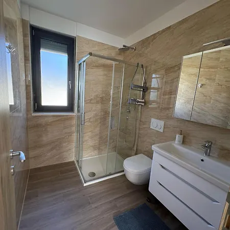 Villa S Bazenom Medulin